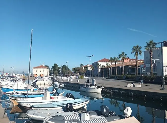 Family Sea Fun Apartment